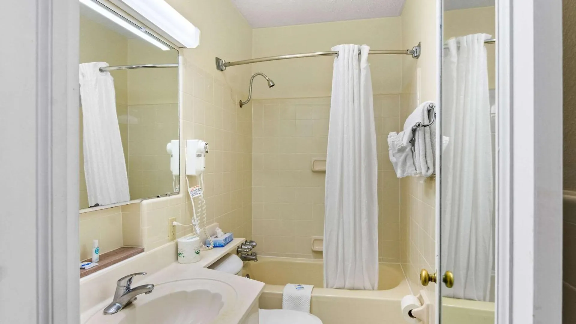 **  Rodeway Inn Historic Williamsburg United States