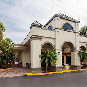 Motel Days & By Wyndham Airport **